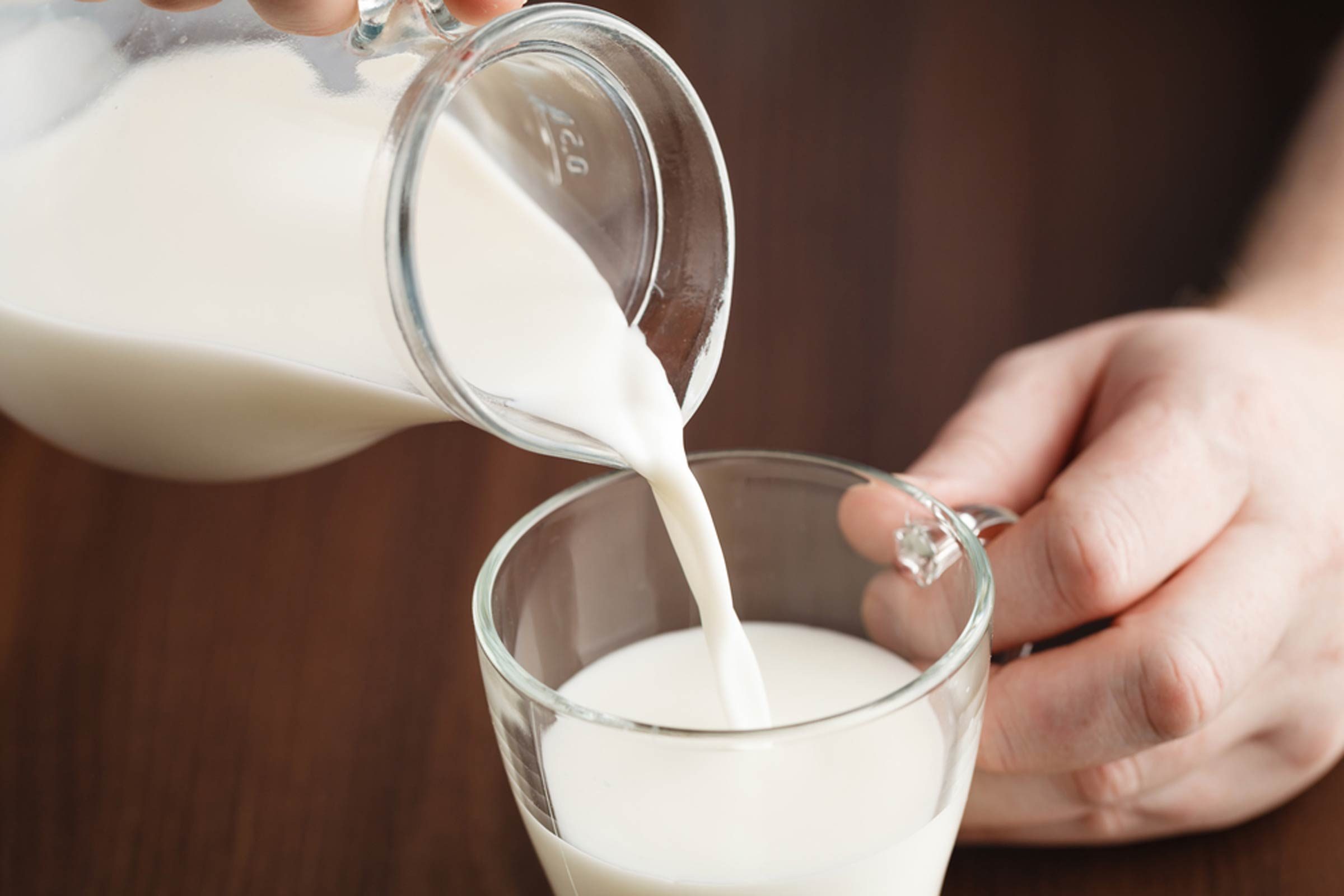 This-Is-the-Reason-Why-Americans-Refrigerate-Milk-and-Europeans-Don’t_604926161_AndreyCherkasov