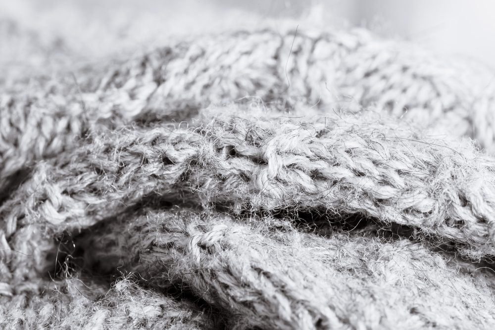White vinegar uses shrunken sweaters stretching out sweater