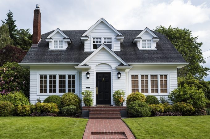 14 Things Smart Homeowners Do Before Going on Vacation
