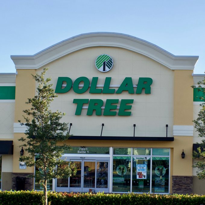 How Do Dollar Stores Make Money?