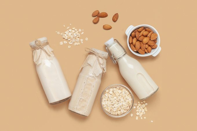 Oat Milk vs. Almond Milk: Which Is Better for Your Health?