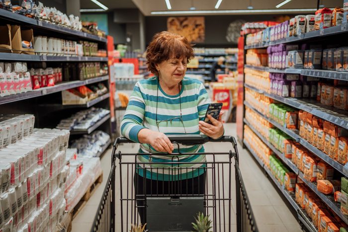 13 Rude Things You Should Never Do at the Grocery Store