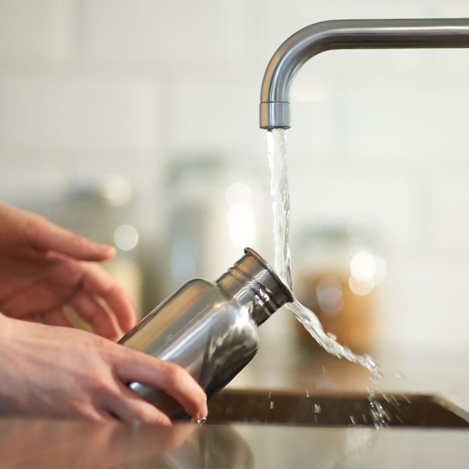 How to Clean a Water Bottle the Right Way So It’s Not Disgusting