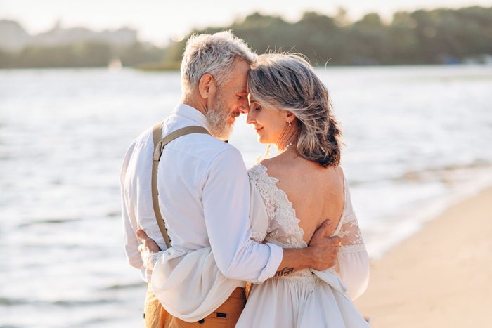 11 Vow Renewal Etiquette Rules Every Couple Should Follow