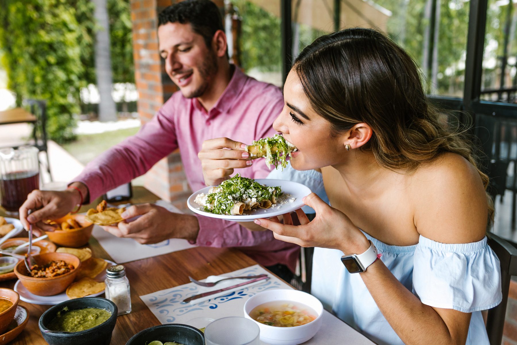 14 Rude Manners That Are Actually Polite In Other Countries 