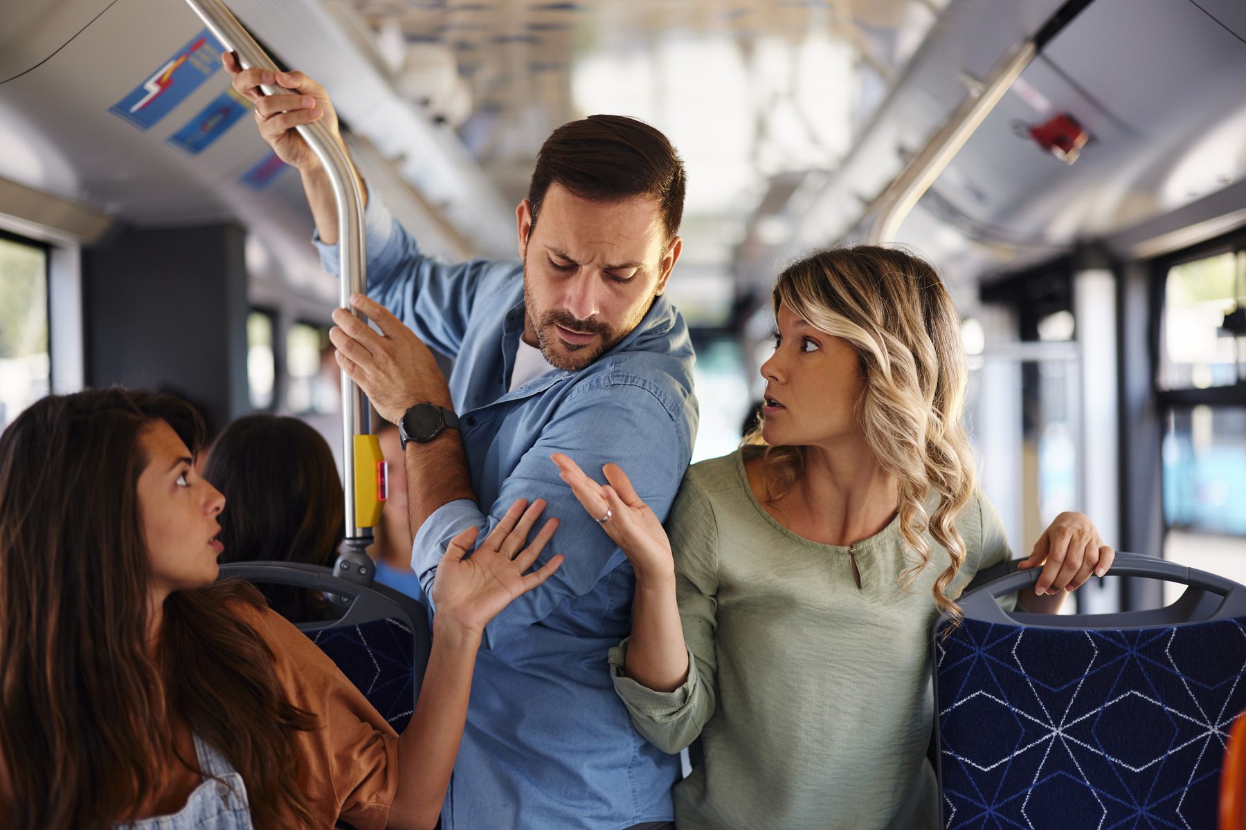 14 Rude Manners That Are Actually Polite In Other Countries 