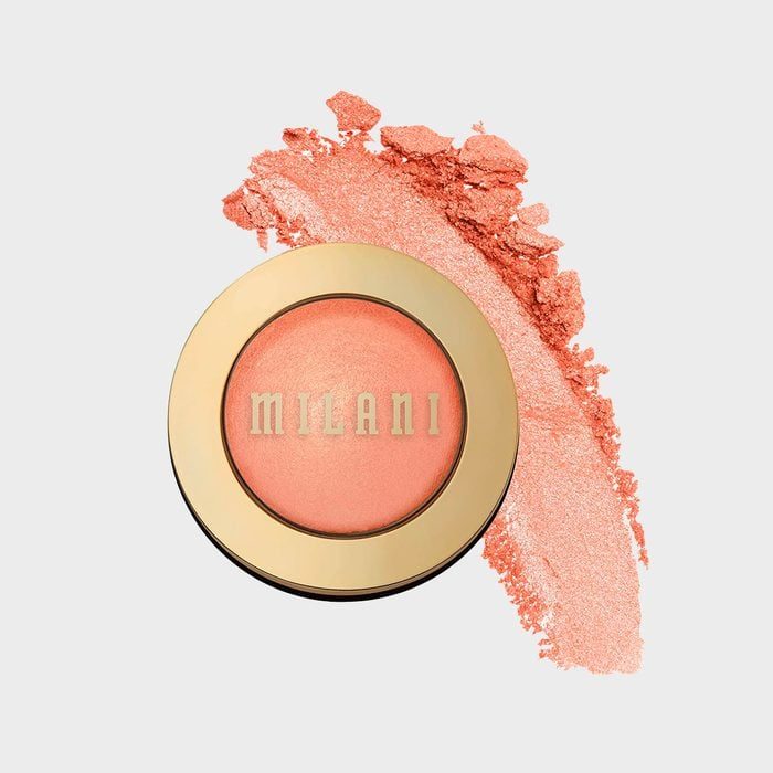Blush compact displays 